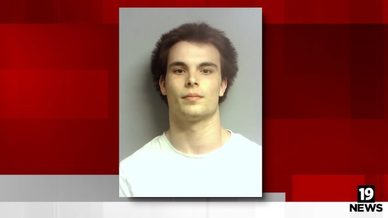 Estudiante de Mentor enfrenta cargo por obscenidad que involucra a un menor tras enviar una...