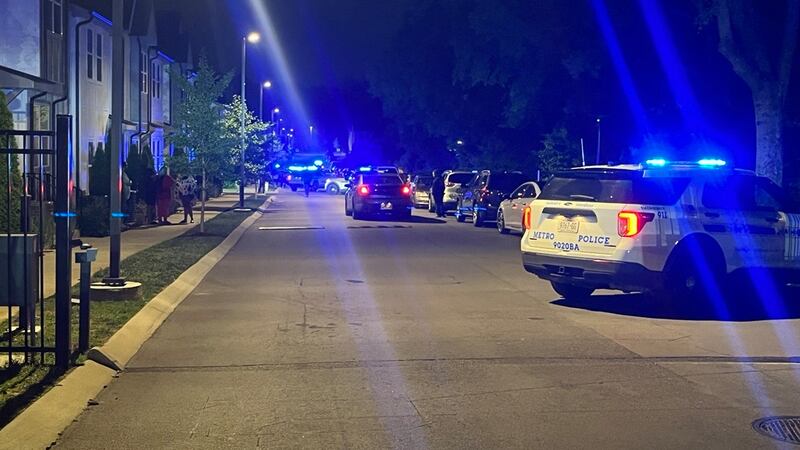 Hombre dispara y mata al primo de su novia, luego de que ella pidiera ayuda a sus familiares