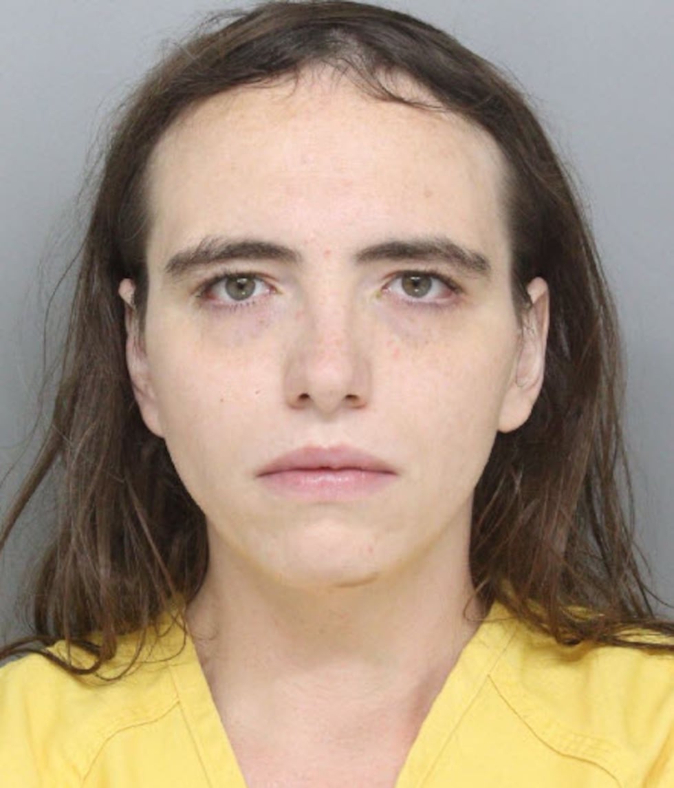 Foto policial de Kirby Rankin, arrestada en conexión al asesinato de niño de 7 años.