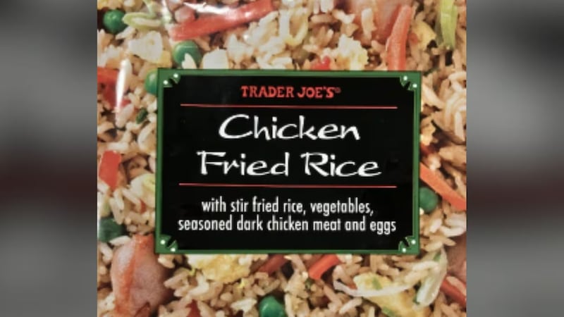 Trader Joe's anunció que ciertas bolsas de su arroz frito con pollo están incluidas en una...